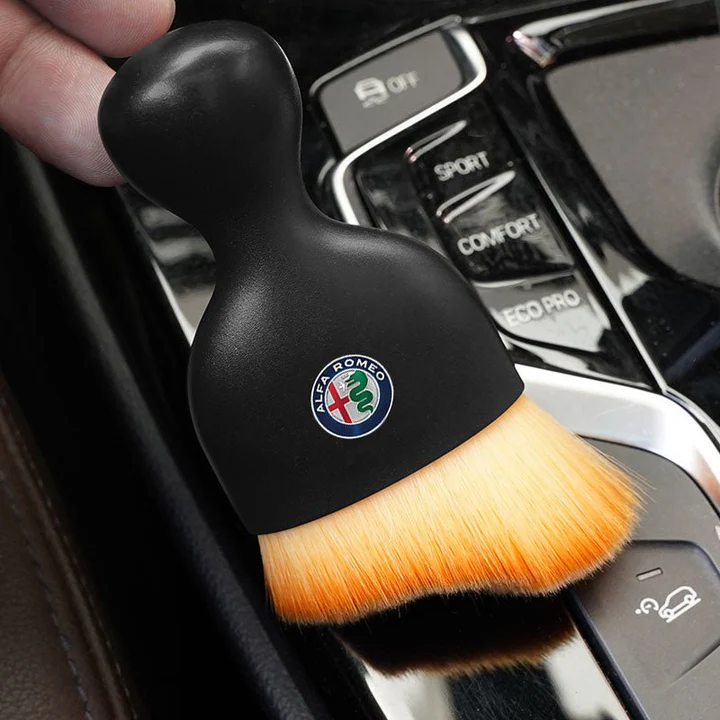 car-interior-dust-sweeping-soft-brush-579905_720x720